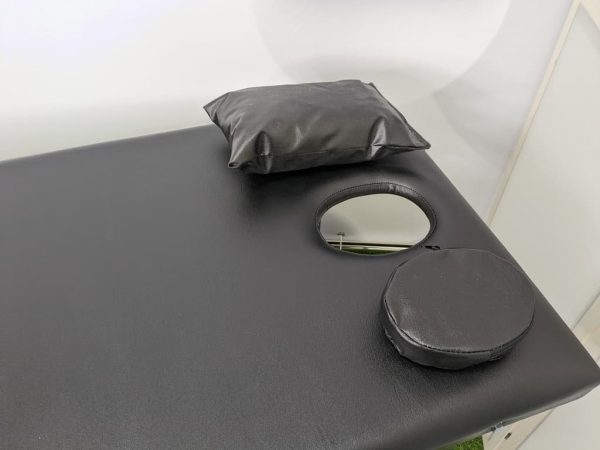 Массажный стол с отверстием для лица 180*60. Любой цвет