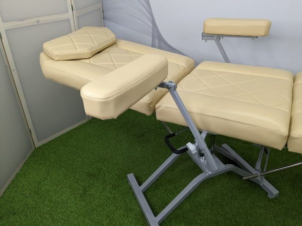 9 Косметологическое кресло на гидравлике, любой цвет