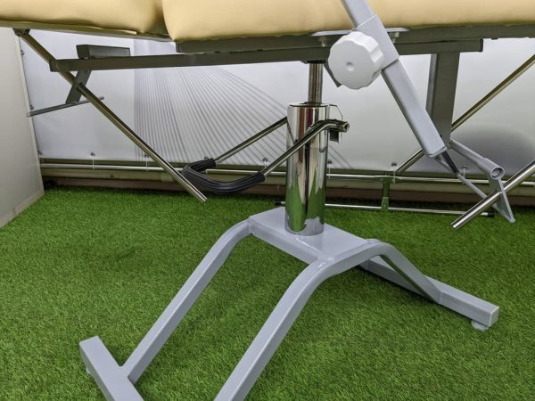 8 Косметологическое кресло на гидравлике, любой цвет