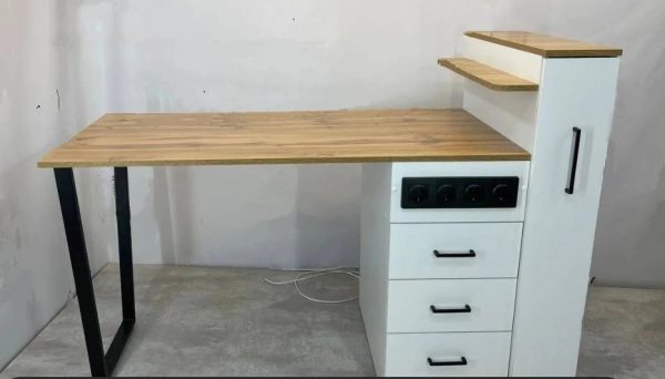 стол для маникюра