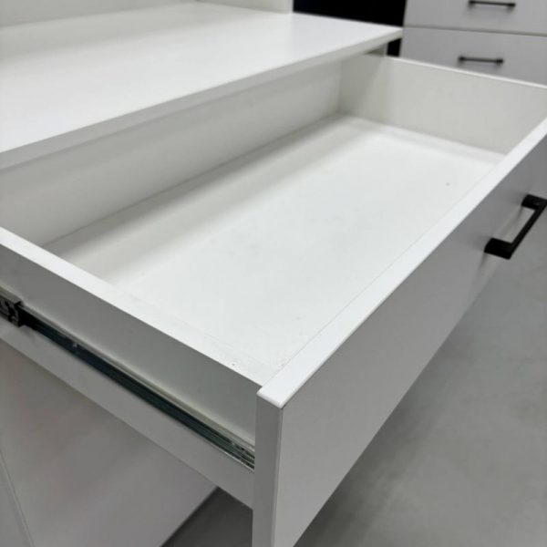 Шкаф лаборатория для салона красоты