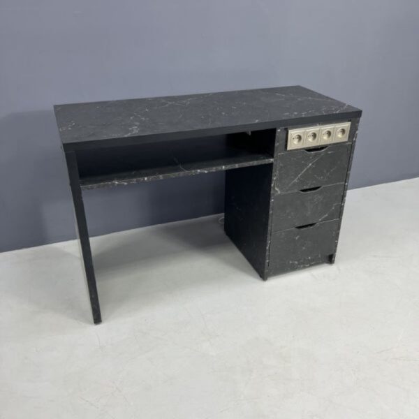 Стол для маникюра