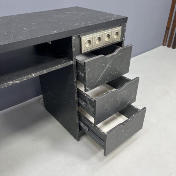 Стол для маникюра