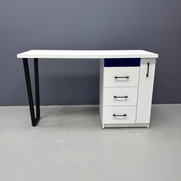 Стол для маникюра