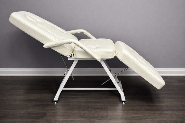 Косметологическое кресло Усиленное с вырезом для лица