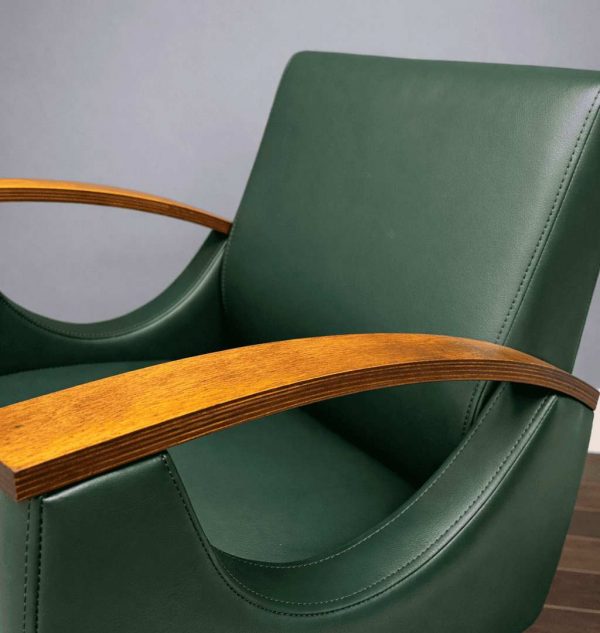 Кресло парикмахерское Карат Эко