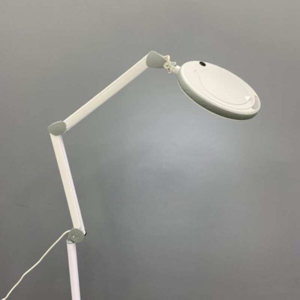 Лампа-лупа 150мм косметологическая (бестеневая с РУ)