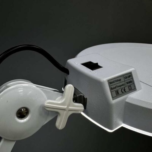 Лампа-лупа на струбцине LED К-5