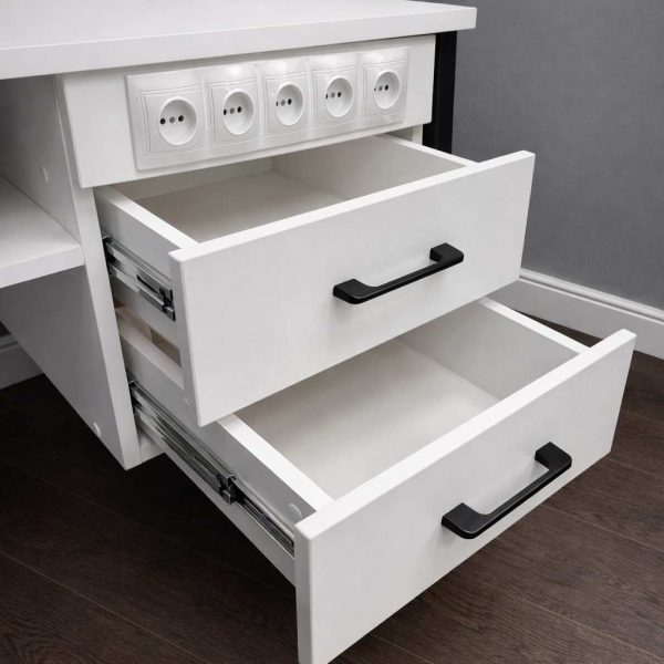 Маникюрный стол -Levitas-