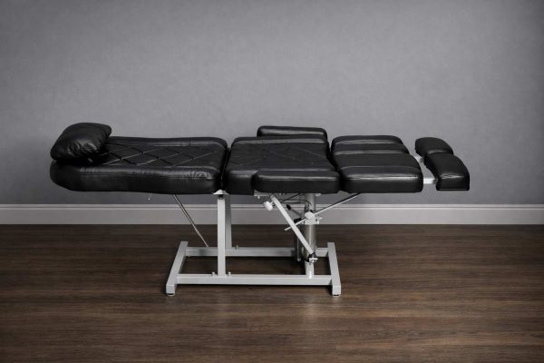 Педикюрное кресло Шарм с углом наклона сидения