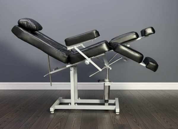 Педикюрное кресло Шарм с углом наклона сидения