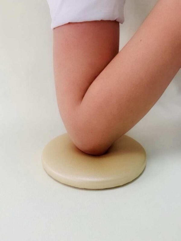 Подлокотник для мастера маникюра