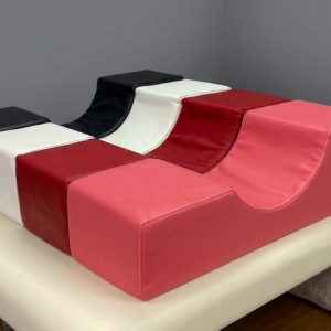 Подушка Лешмейкера Кожа